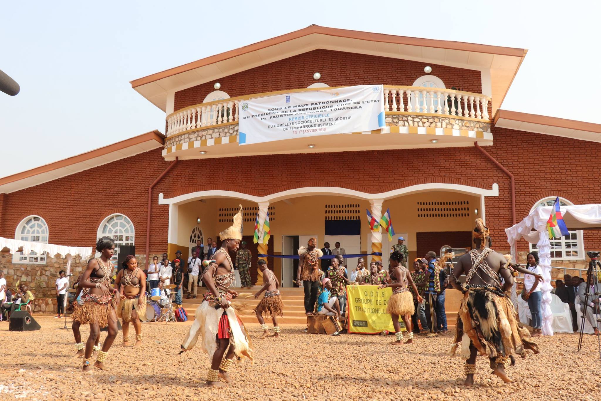 La jeunesse du 4e arrondissement de Bangui a désormais un complexe socio-culturel et sportif.